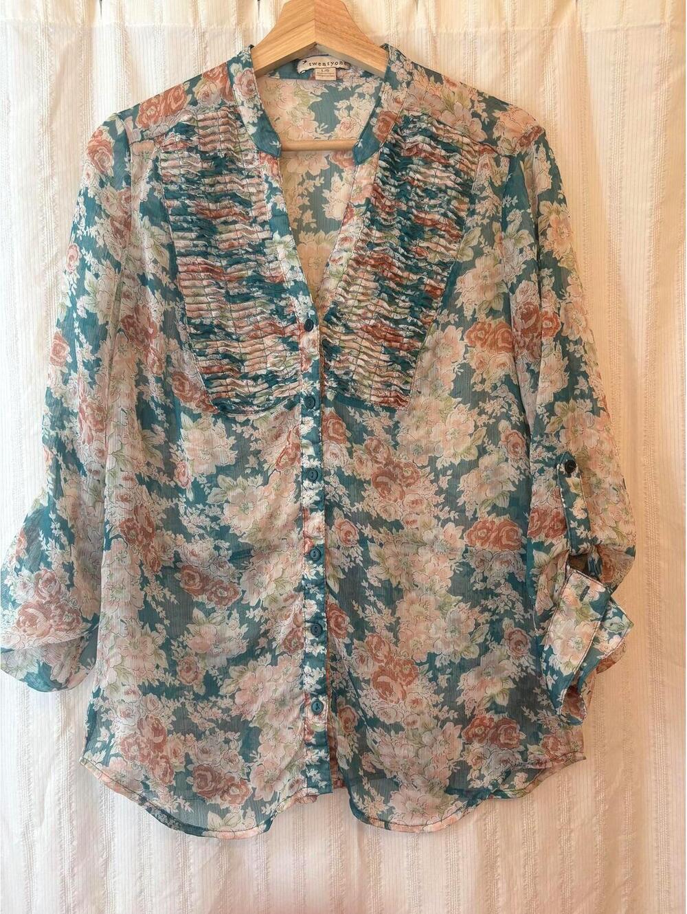 Forever 21 Floral Sheer Blouse Longsleeves Large #boho #feminine #vintage